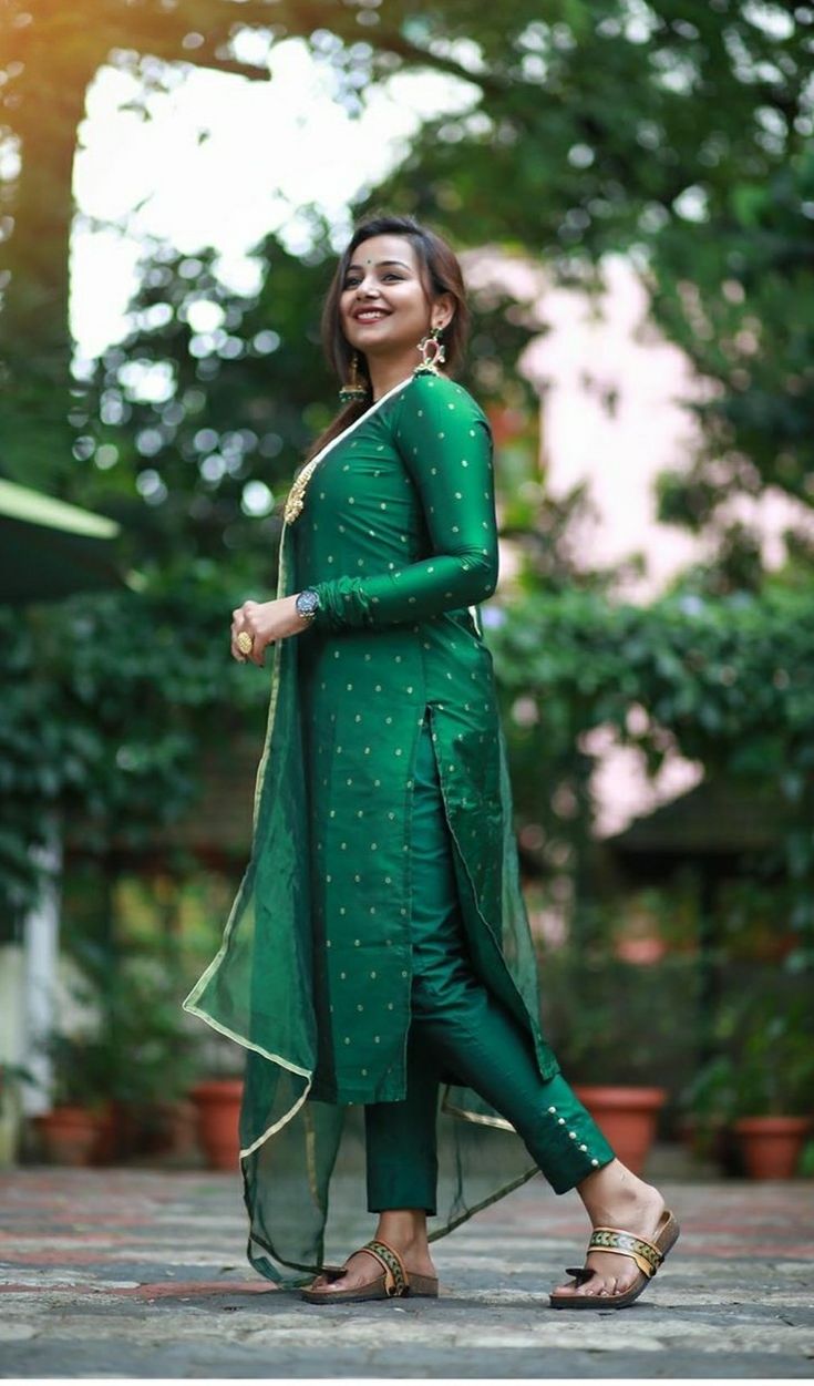 Festive Wear Silk Blend Salwar Suit